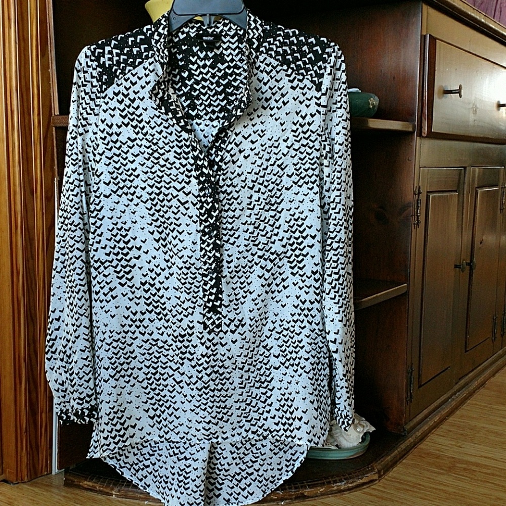 Mossimo Long Top S